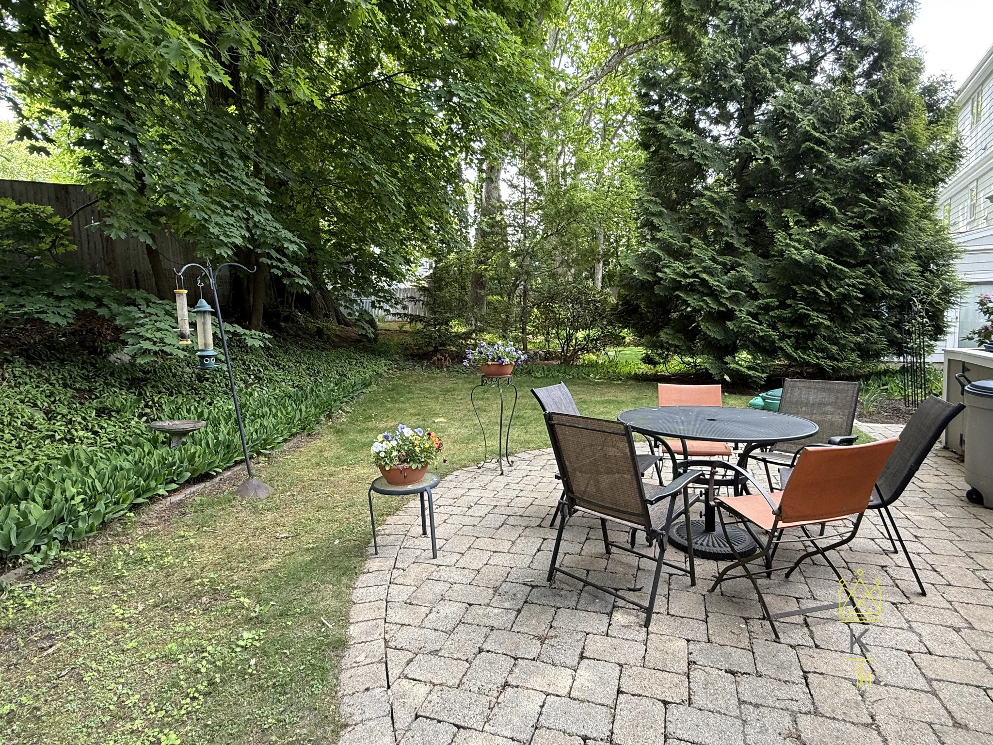 24 Beverly Rd, Newton Highlands