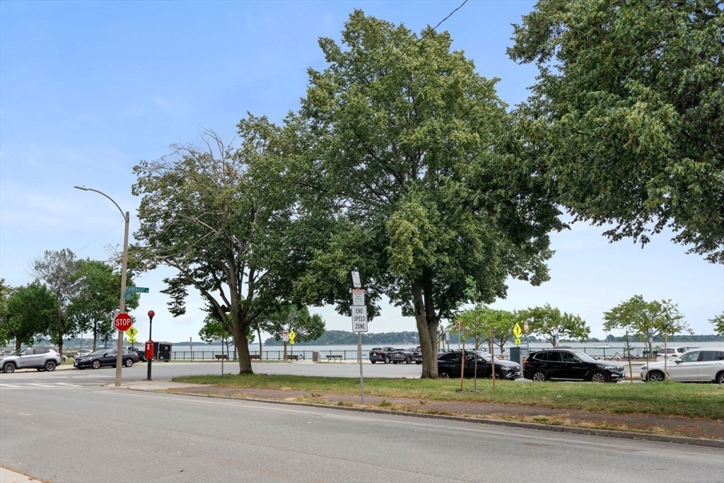 1 Twomey Ct, South Boston