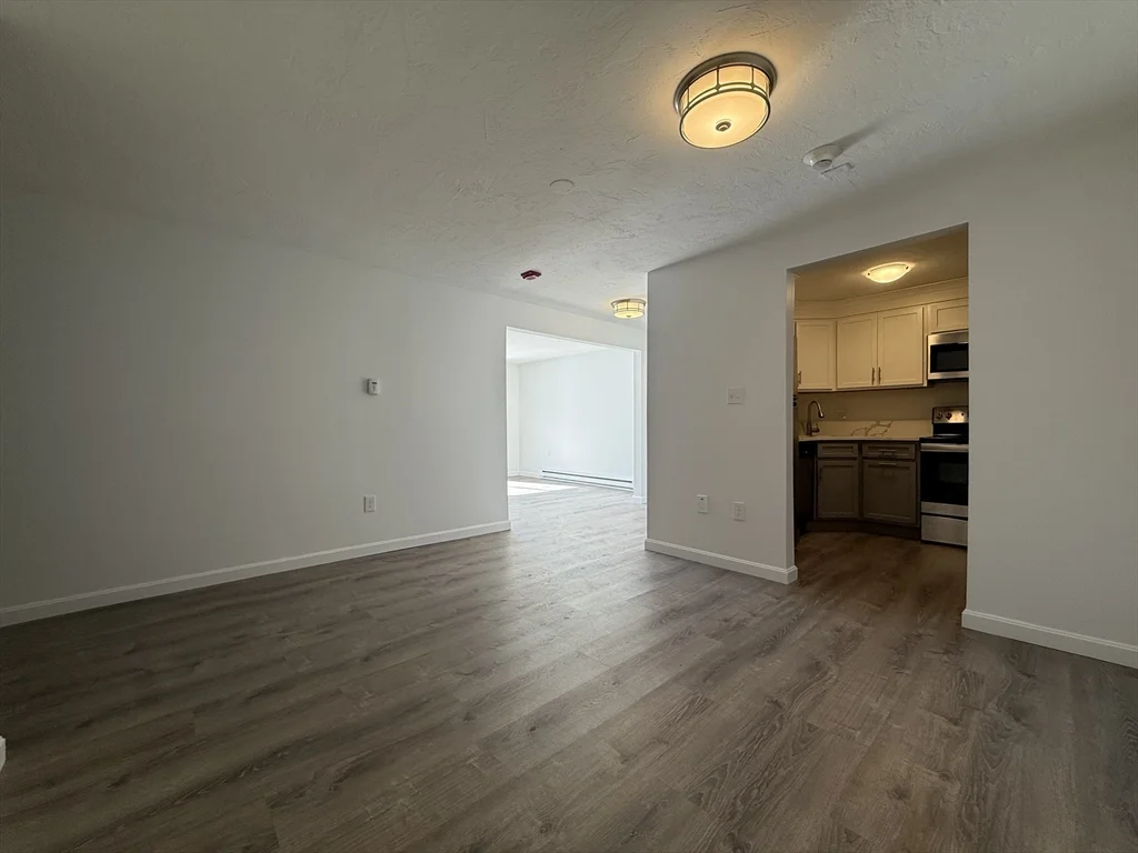 151 Providence Rd, Grafton