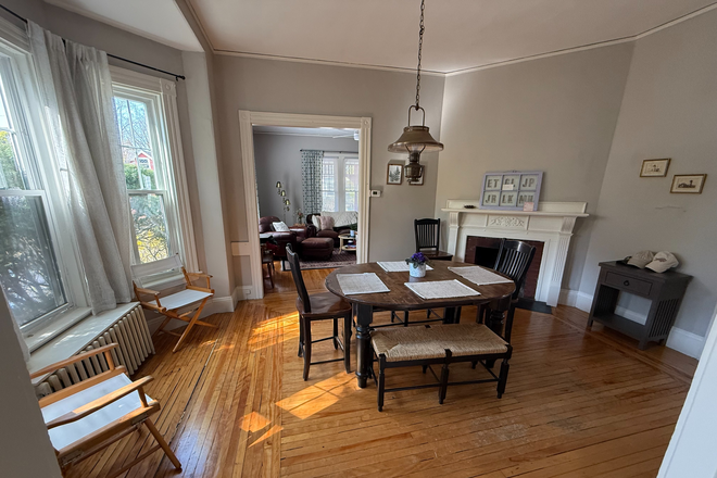 9 Hollis St, Newton Corner