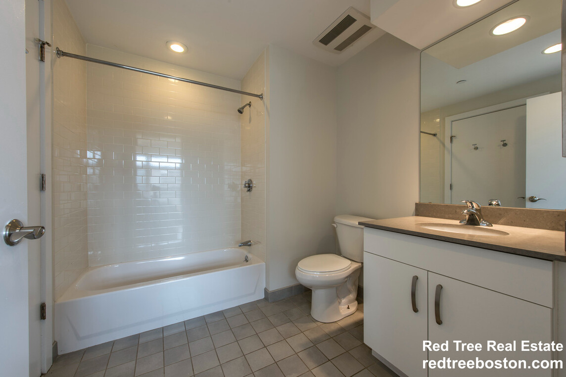 601 Albany St, South End