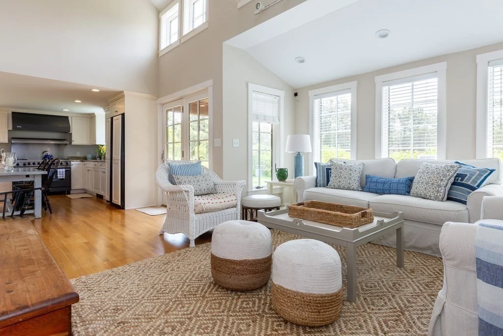 12a Pond View Dr, Nantucket