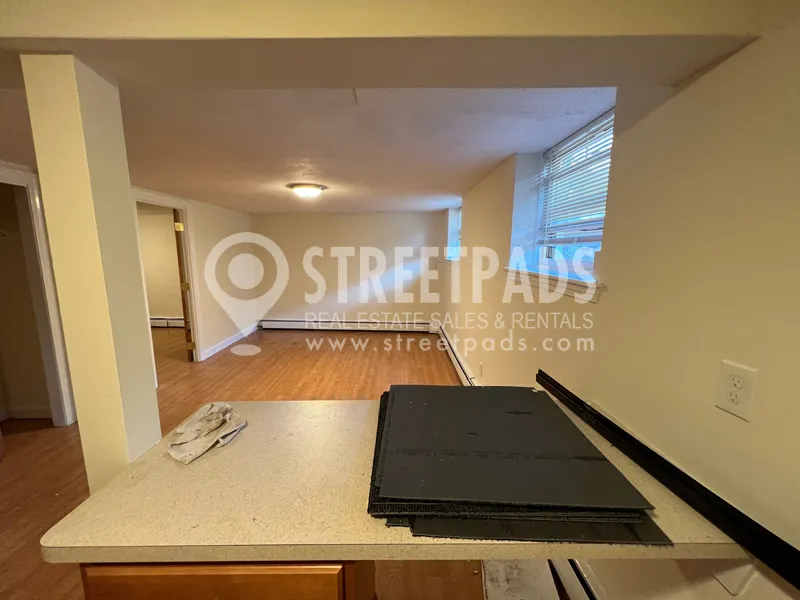 180 North Beacon St, Brighton