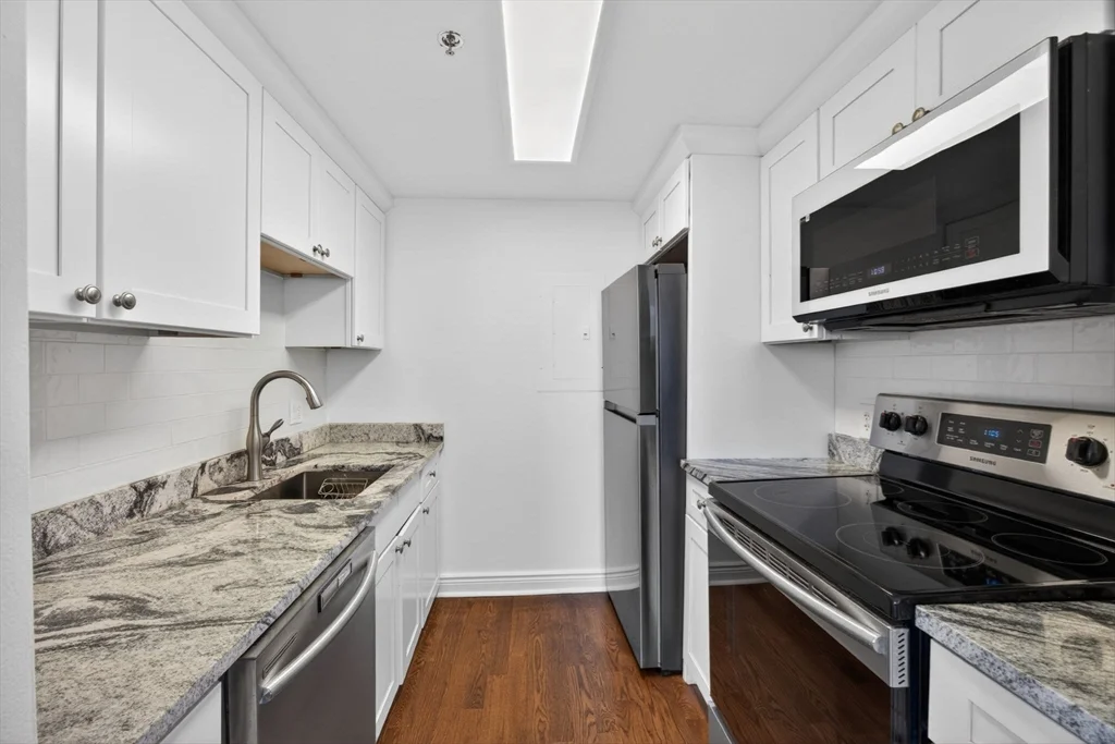 4 Charlesgate E, Back Bay