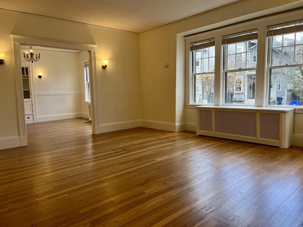 32 Goodrich Rd, Jamaica Plain