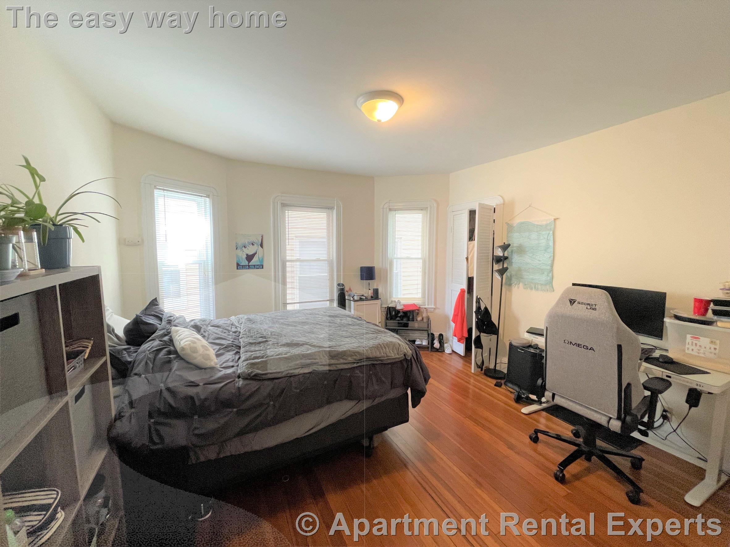 10 Chandler St, Davis Square