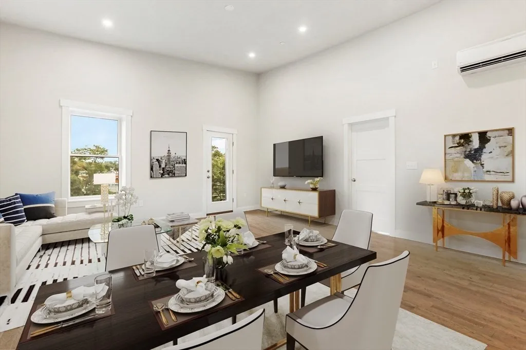 30 Main St, Tufts University