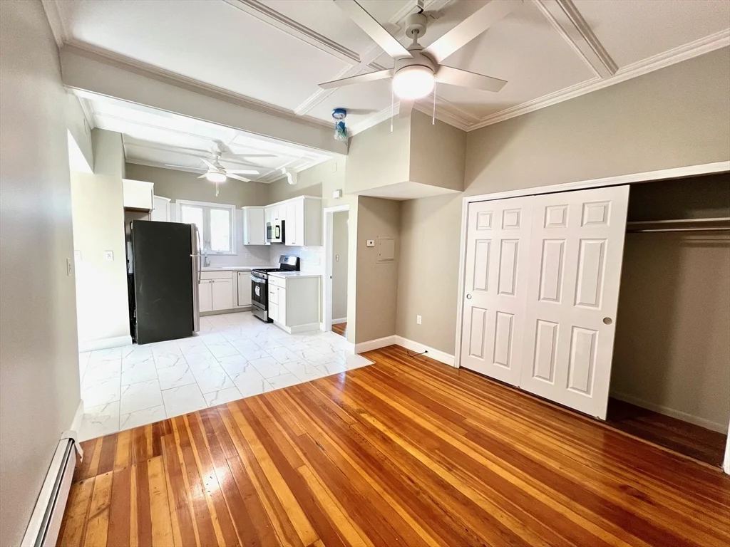 6 Holland St, Winchester
