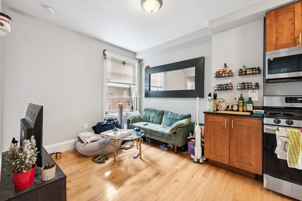 12 Foster St, North End