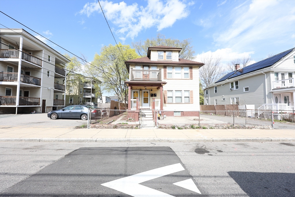 8-10 Mattakeeset St, Hyde Park