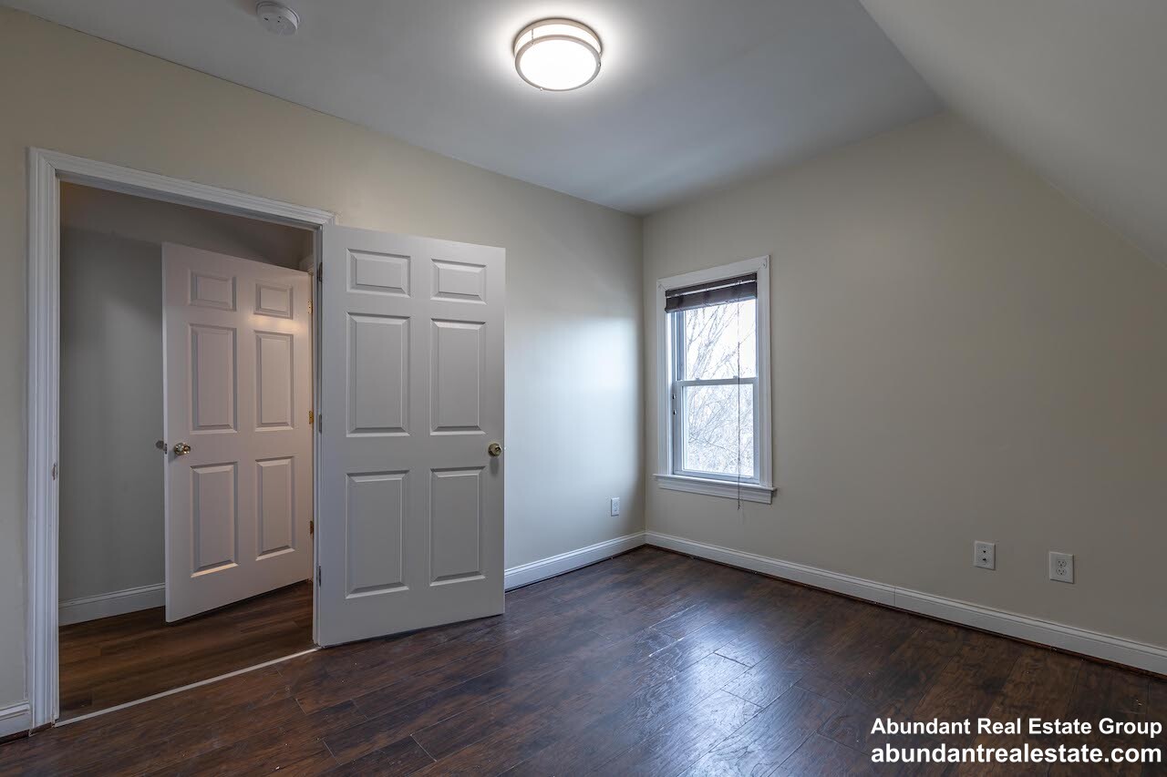 376 Medford St, Winter Hill