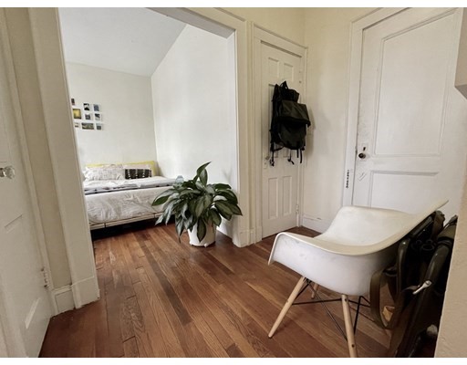 73 Martin St, Neighborhood Nine