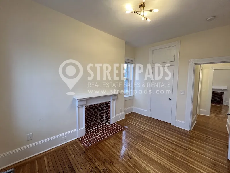 95 Mount Vernon St, Beacon Hill