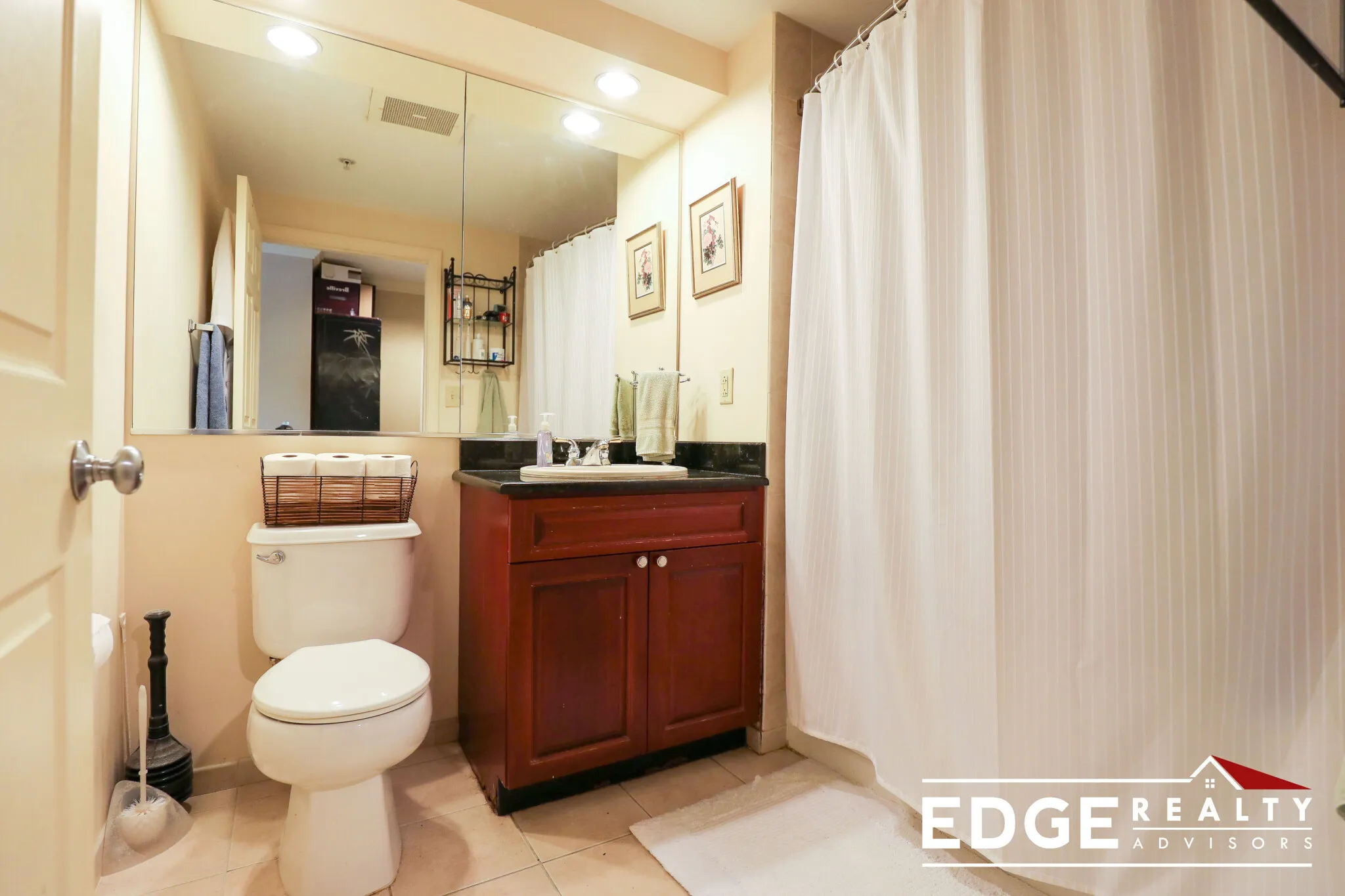 1 Nassau St, Chinatown