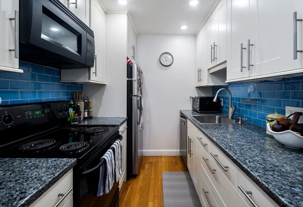 19 Wiget St, North End