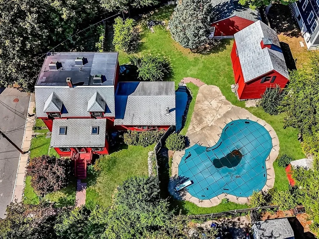 63 Johnson St, West Roxbury