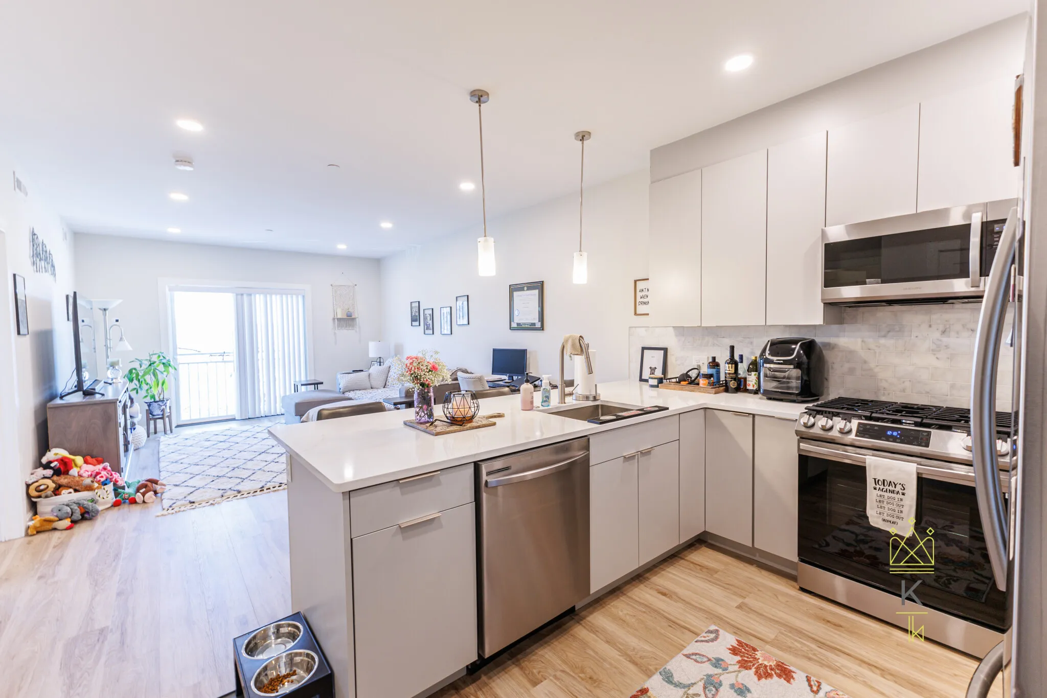 458 Washington St, Brighton