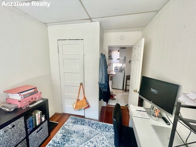 11 Charter St, North End