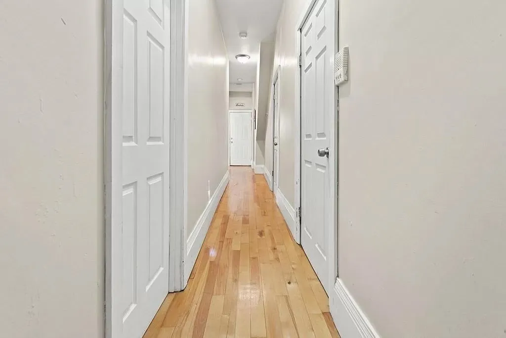 319 West Fourth St, South Boston