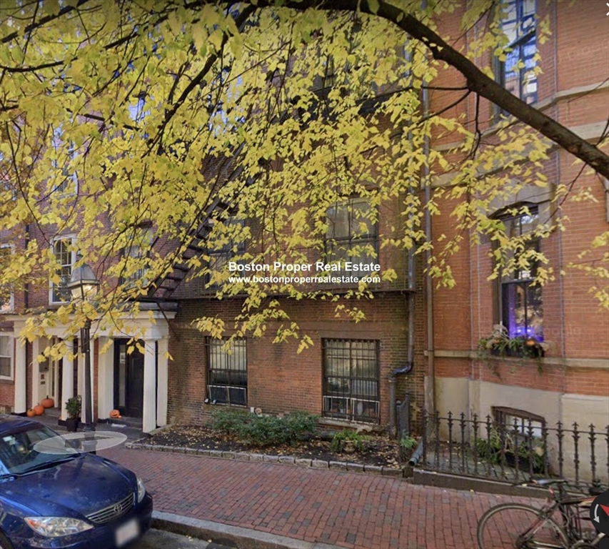 22 Hancock, Beacon Hill