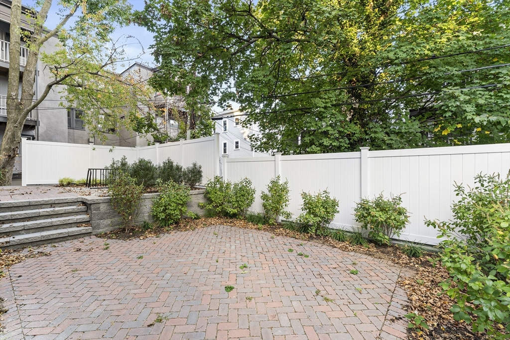 115 Thurston St, Winter Hill