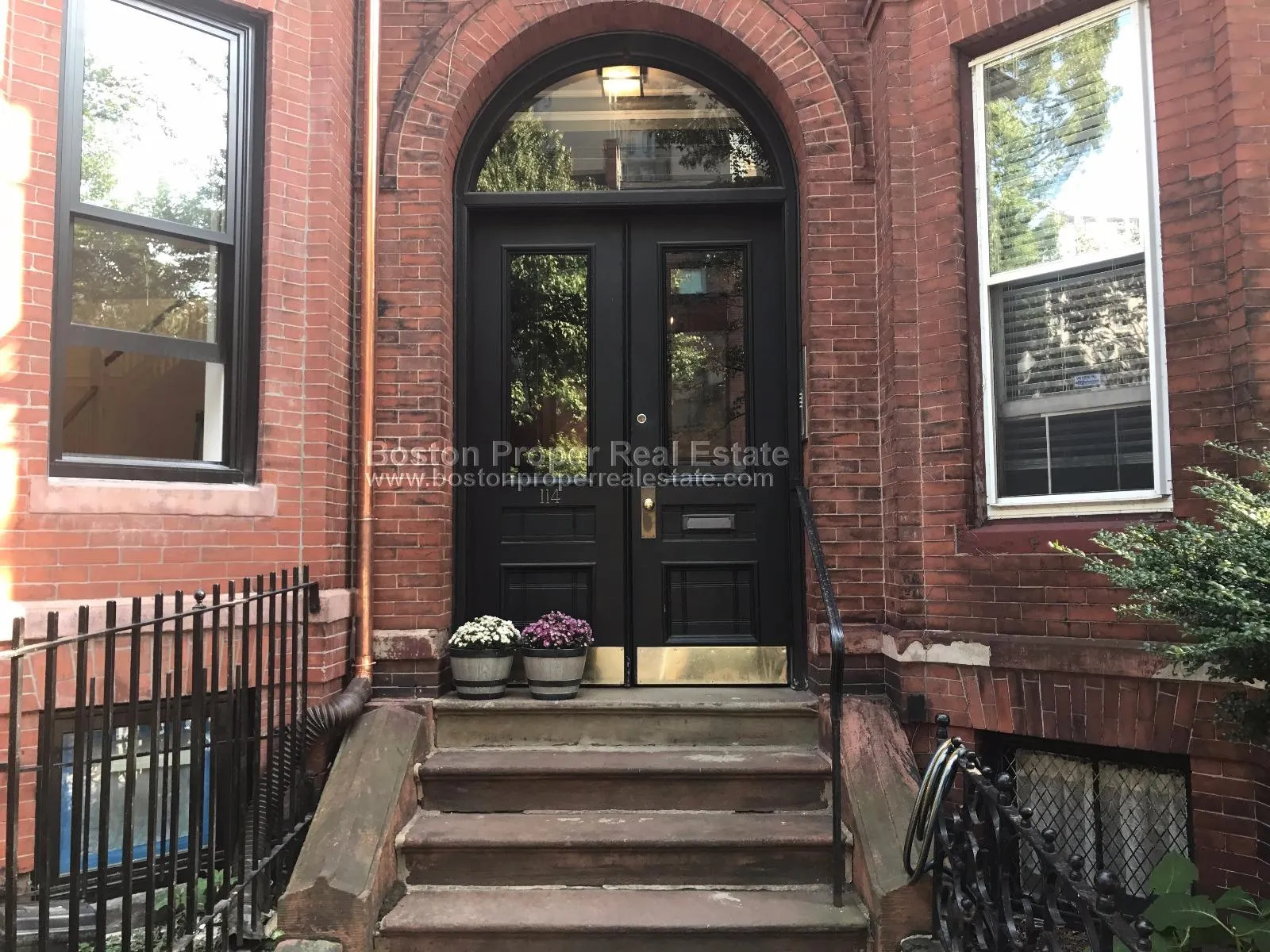 114 Saint Botolph St, Back Bay