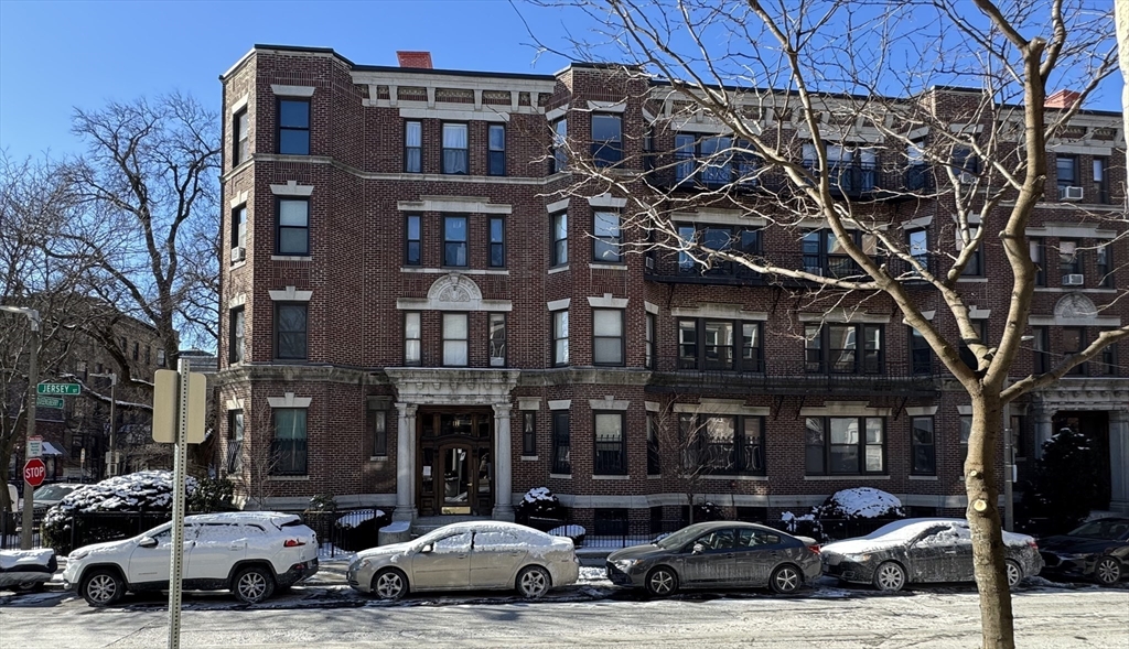 111 Jersey St, Fenway