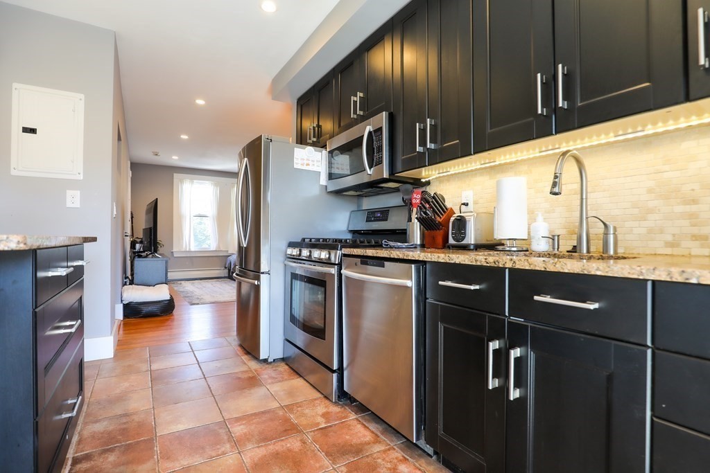 1718 Commonwealth Ave, Brighton