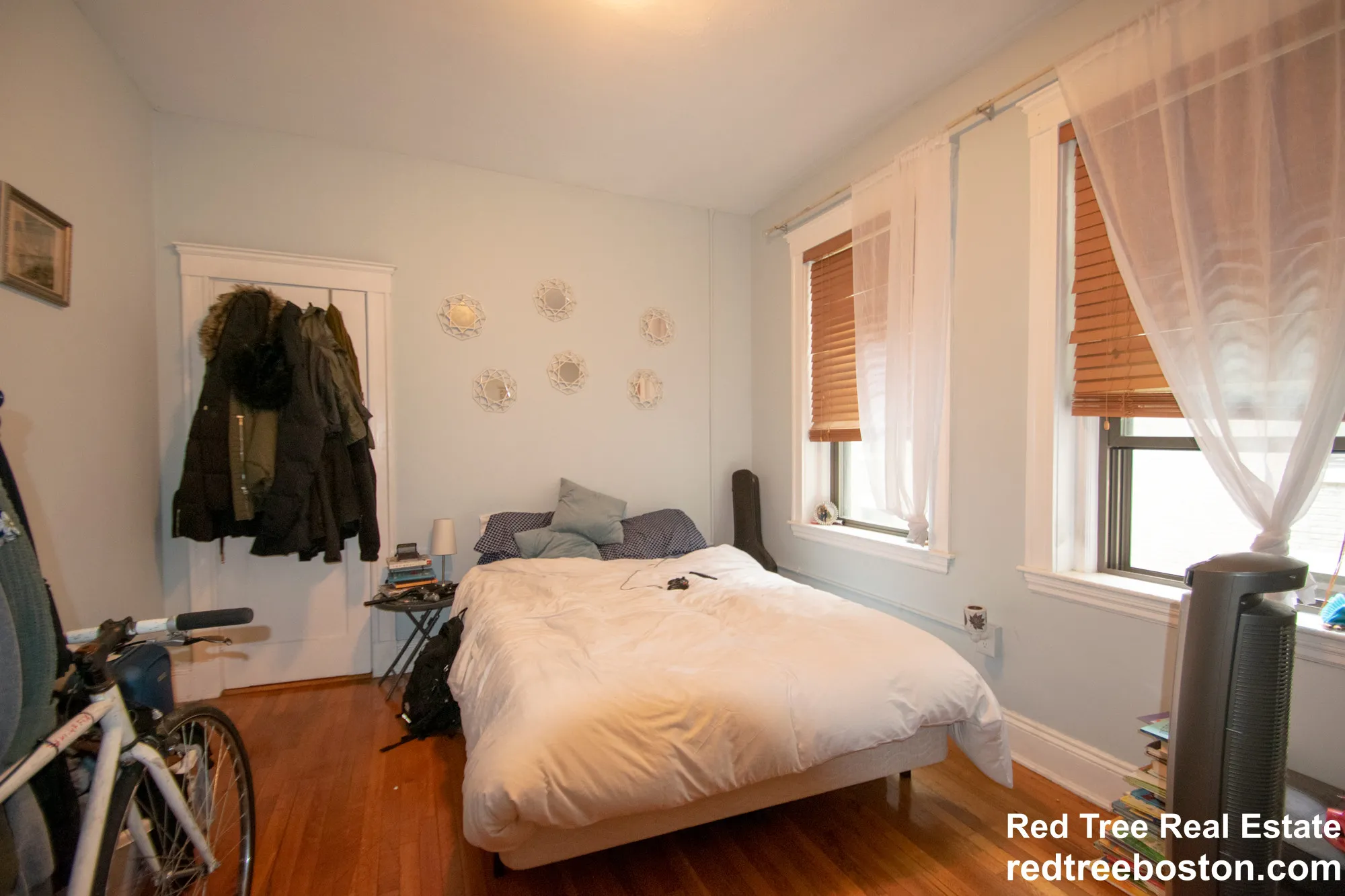 1564 Commonwealth Ave, Brighton