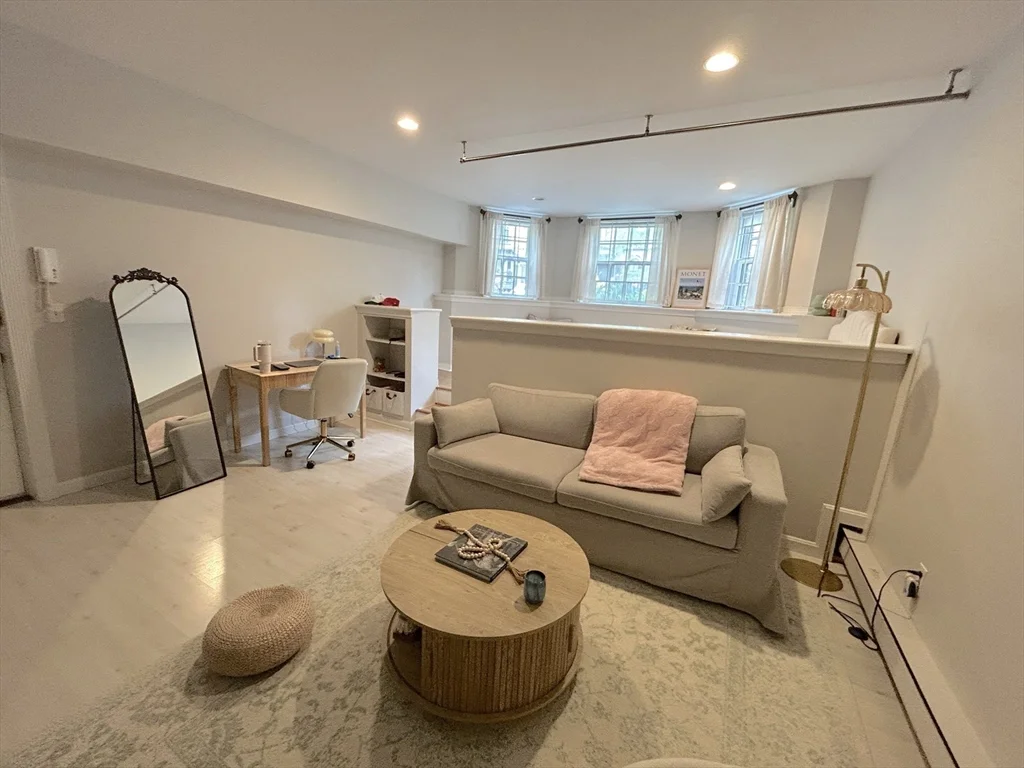120 Beacon St, Back Bay