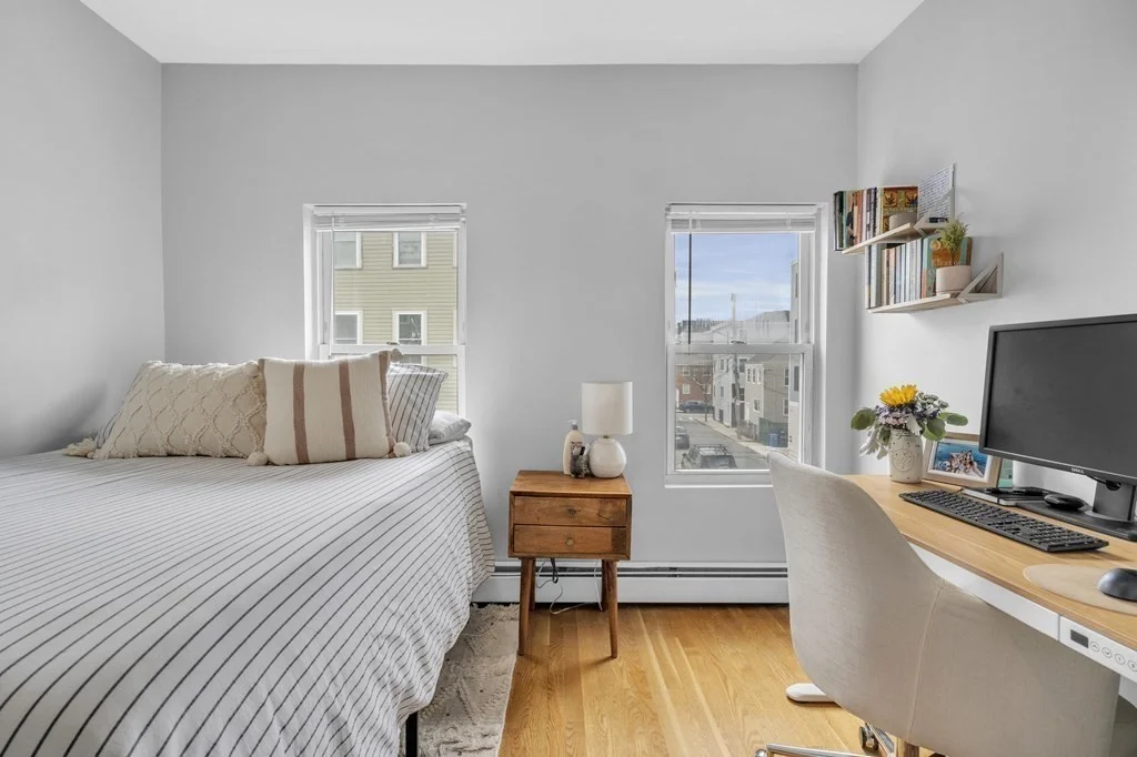 180 W 8th, South Boston