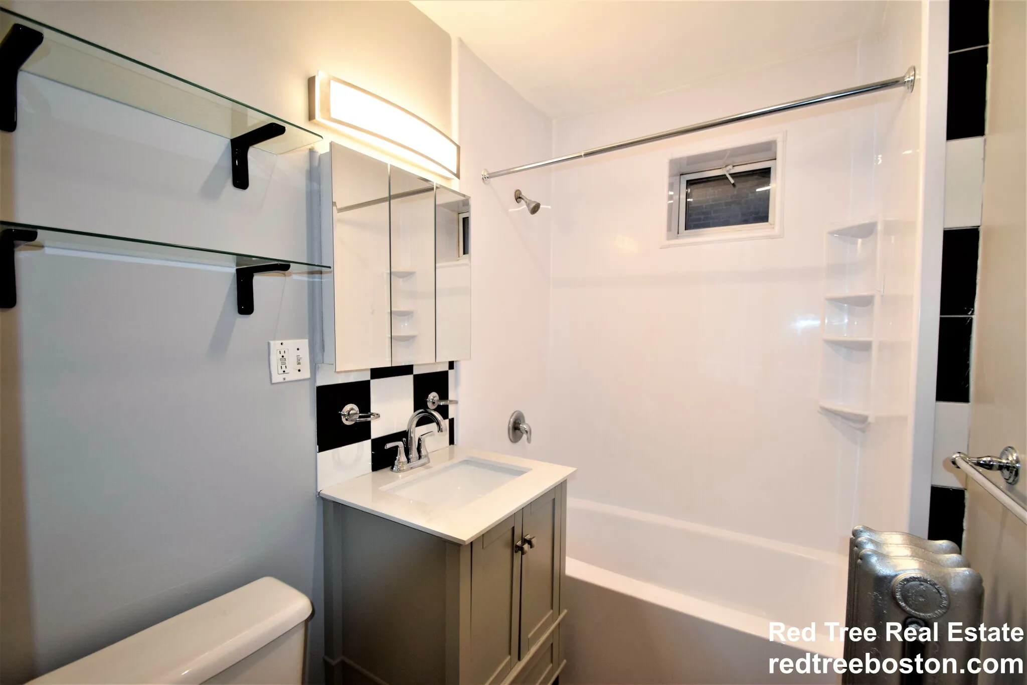 83 Glenville Ave, Brighton