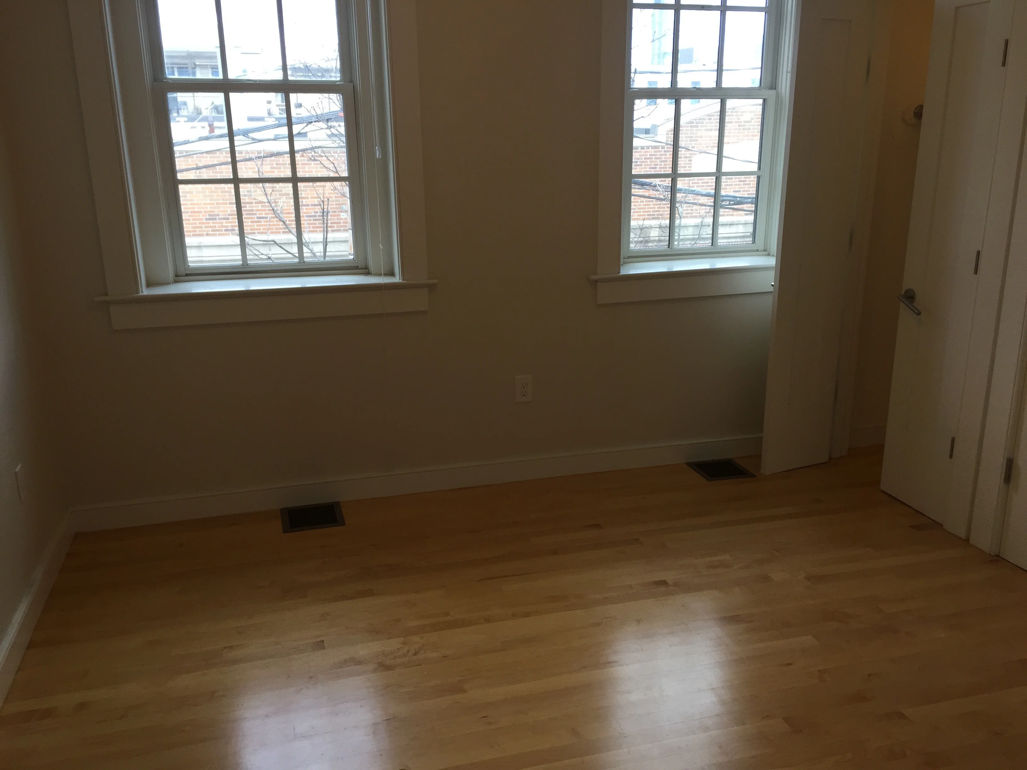 72 Hamilton St, Cambridgeport