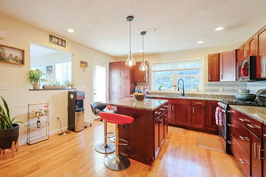 8 Patriots Blvd, Hopkinton