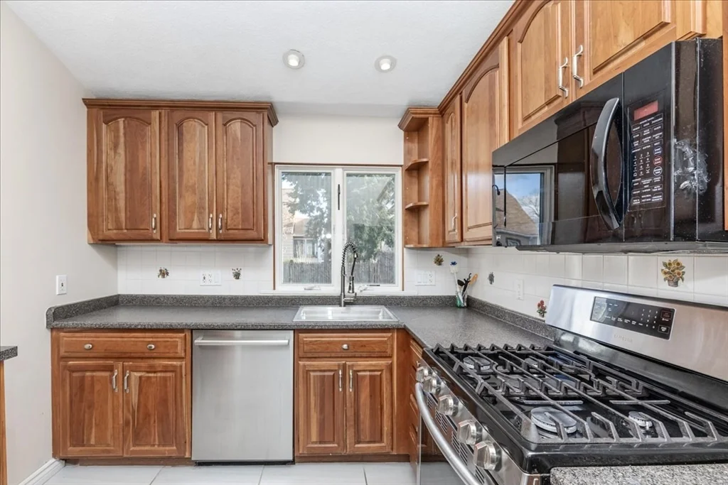 9 Lapham St, Medford