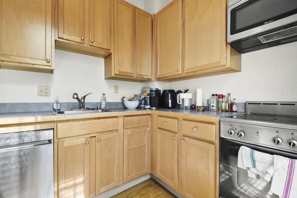 57 E Springfield, Boston