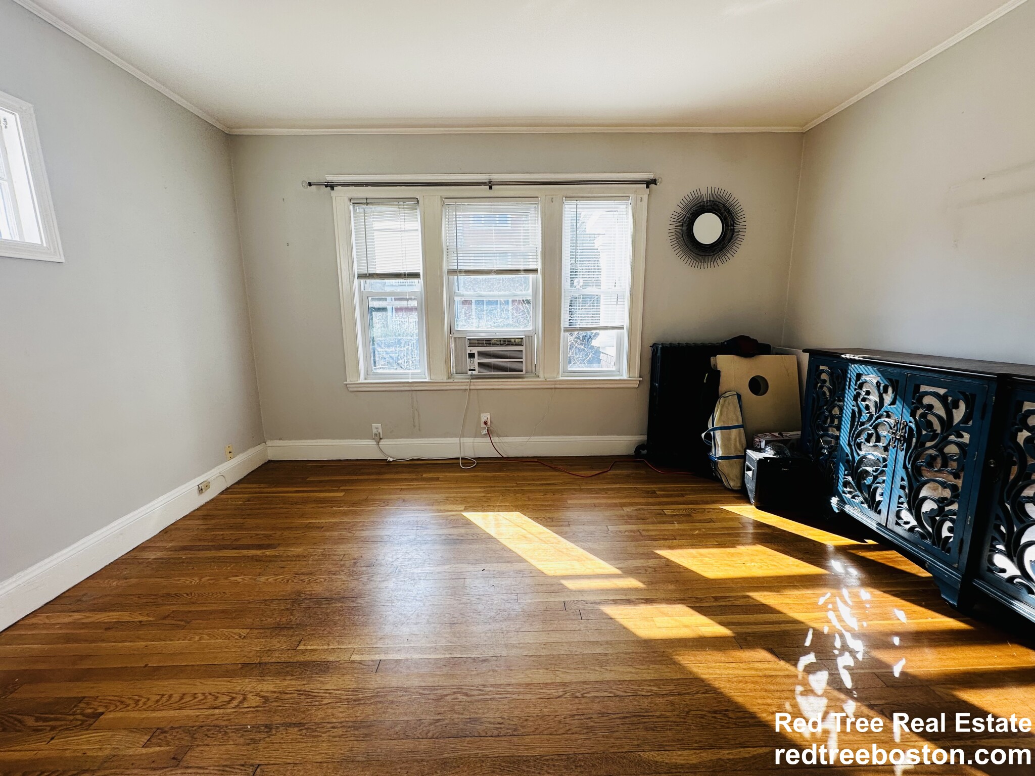 12 Saint Peter St, Jamaica Plain