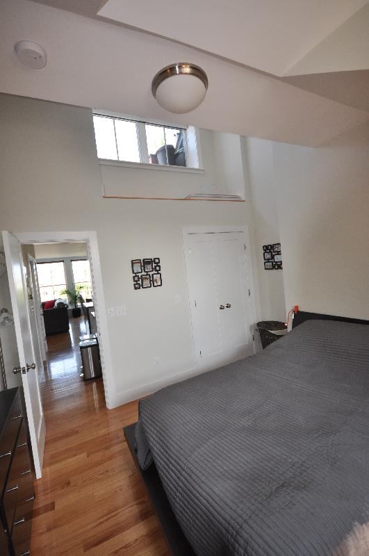 658 Massachusetts Ave, South End