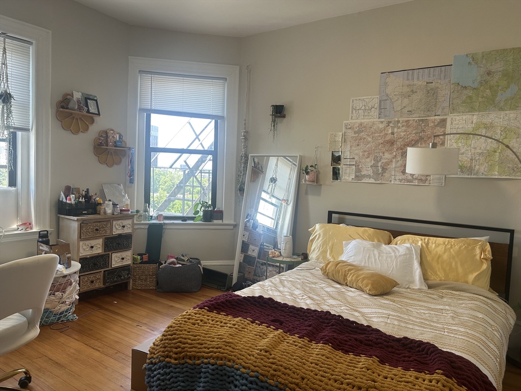 1010 Massachusetts Ave, Harvard Square