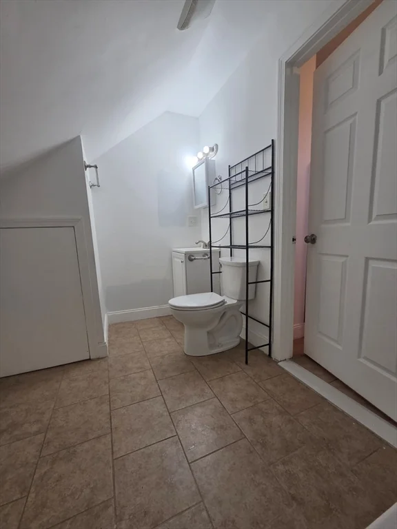 61 Crescent Ave, Chelsea