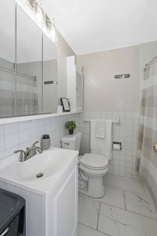 144 Kenrick St, Oak Square