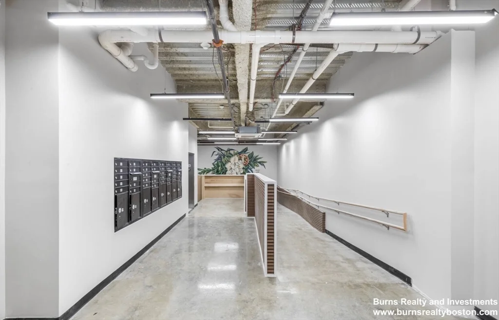 400 W Broadway, South Boston