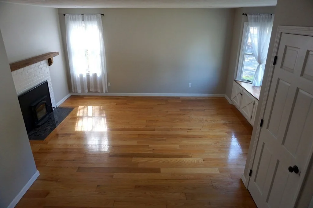 90 Groton St, Pepperell