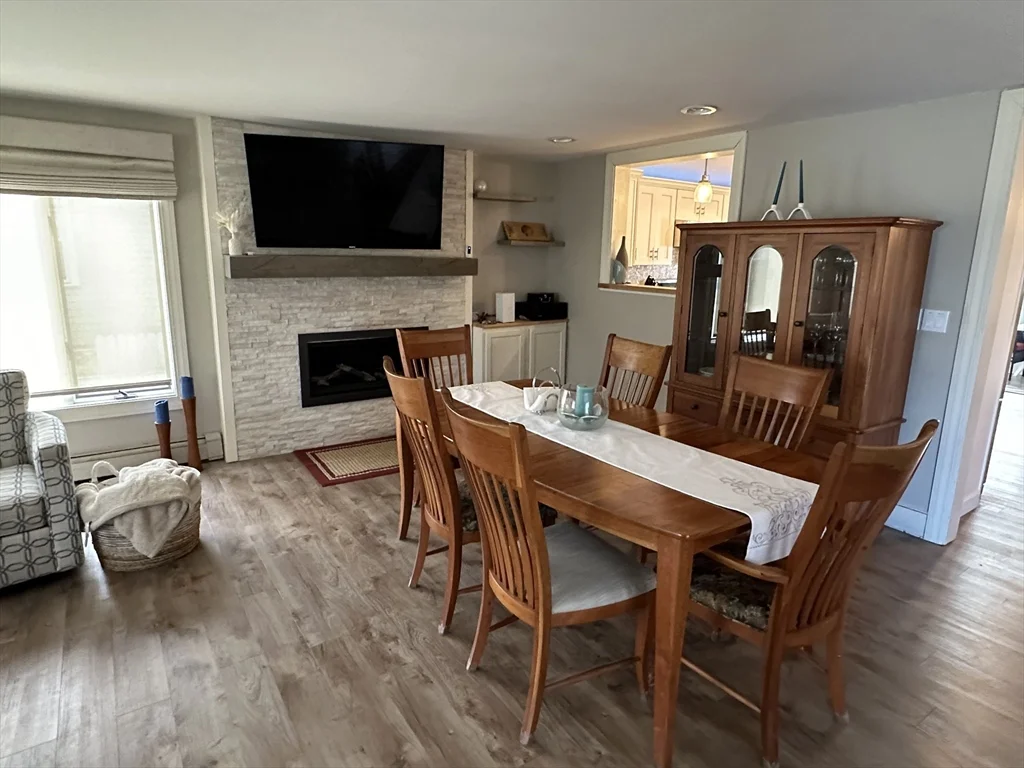 99 Bay Avenue (Weekly Summer Rent, Green Harbor