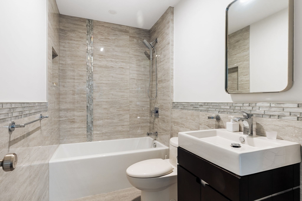 37 Claremon St, Davis Square