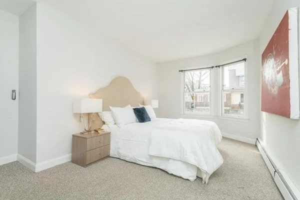 1431 Cambridge St, Ward Two