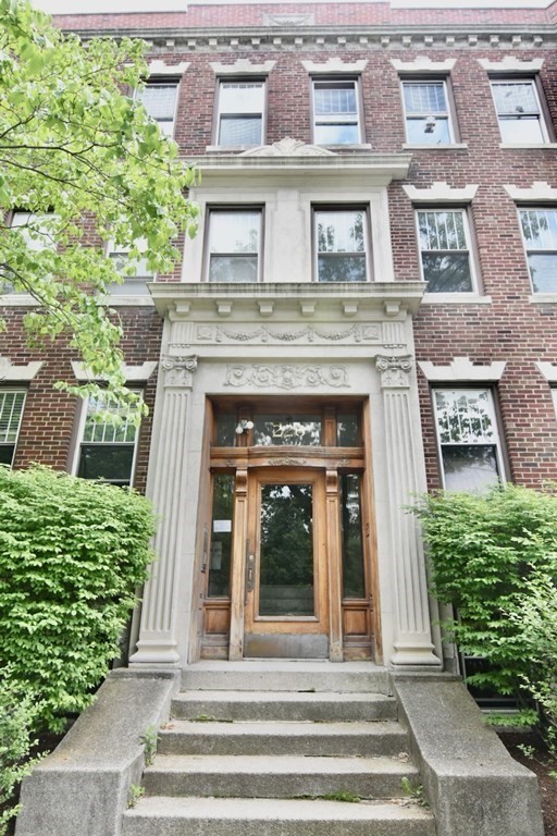 226 Jamaicaway, Jamaica Plain