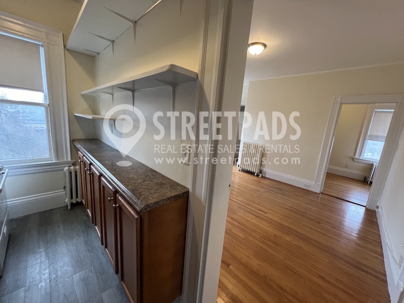 2 Ware St, Mid-Cambridge