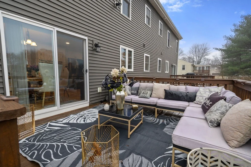 8 Patrick St, Attleboro