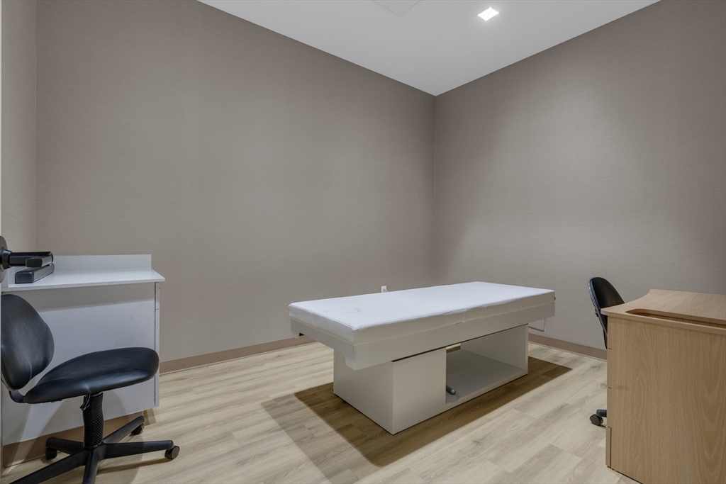 70 Leo Birmingham Pkwa, Brighton